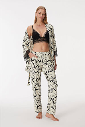 Anıl Kadın Sabalıklı Dantel Detaylı Braletli Pijama Takım