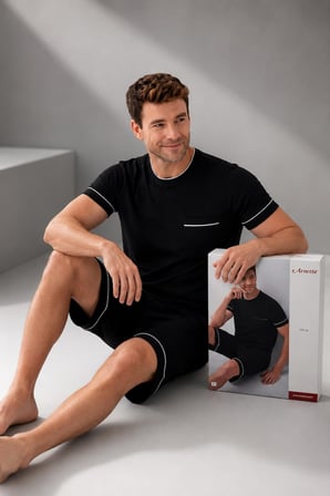 Arnetta Premium Seri Erkek %100 Pamuklu Rahat Kalıp Cepli Kısa Kollu Şortlu Kutulu Pijama Takım