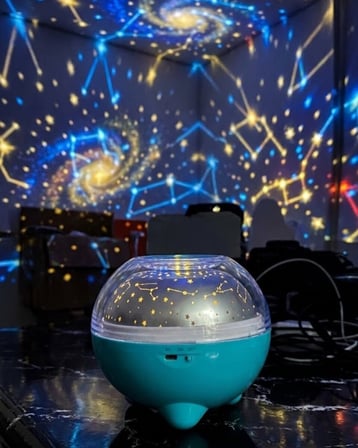 Çok Renkli LED Yıldız Projektör Gece Lambası Bluetooth Müzik Çalar ve Kumanda