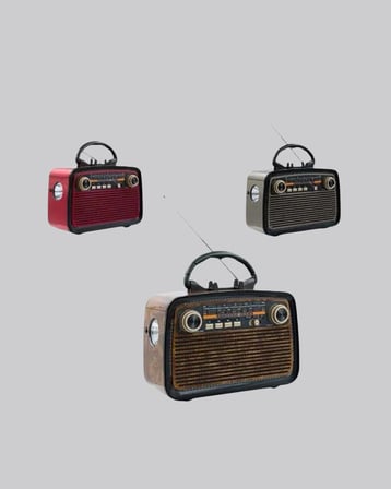 Bluetooth’lu LED Işıklı Nostaljik Müzik Kutusu – Ahşap Dokulu, Vintage Tasarım ve Yüksek Ses Kalites