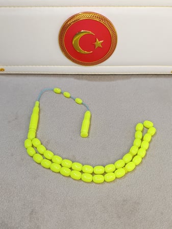 NEON YEŞİL UÇAK CAMI TESBİH