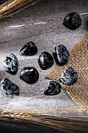 Sertifikalı Karlı Obsidyen Taşı Doğal Taş Kütle Parça