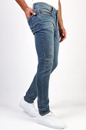 Erkek Orta Mavi Taşlamalı Slim Fit Kot Pantolon