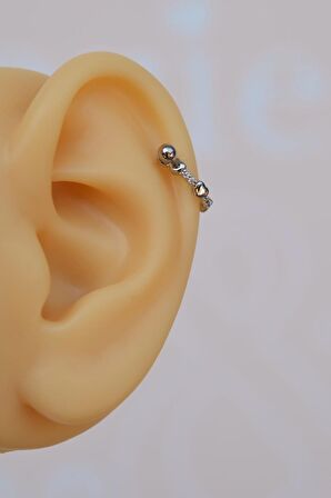 Gümüş Renk Mini Kalpli Helix Piercing Kalpli Taşlı Conch Piercingi