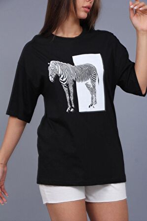 Zebra Baskılı Pamuklu Oversize Kadın Siyah Tshirt - M