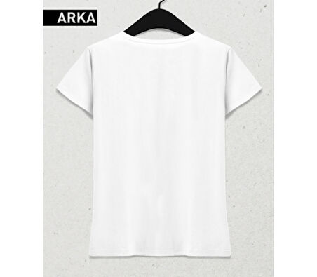 Flora Glow – Feminine Fit T-Shirt Beyaz