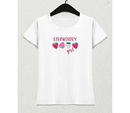 Strawberry Girl – Feminine Fit T-Shirt Beyaz