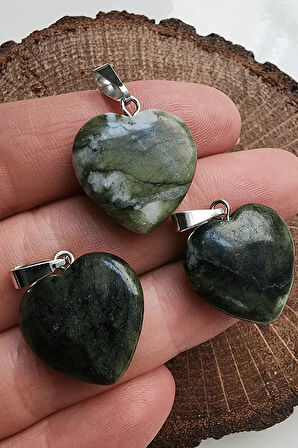 Sertifikalı Gerçek Kalp Model Yeşim Taşı Kolye (Kanada)