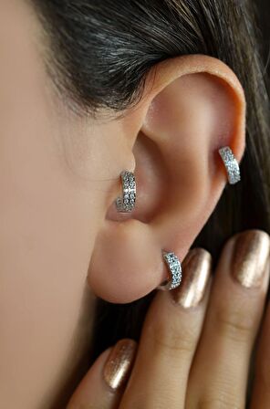 Taşlı Gümüş Renk Halka Piercing Tragus Helix Kıkırdak