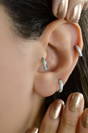 Bombeli Taşlı Halka Piercing Tragus Helix Kıkırdak Lob Gümüş Renkli