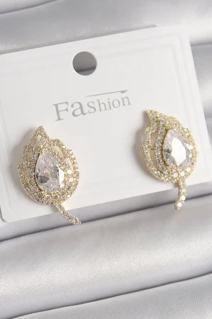 Pirinç Gold Renk Zirkon Taşlı Yaprak Model Kadın Küpe 5886