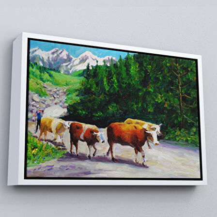 Altın Çerçeveli Otlayan Boğa Kanvas Duvar Tablosu