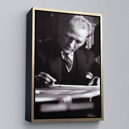 Kahverengi Çerçeveli Atatürk Portre Tablosu Mustafa Kemal Atatürk Dikdörtgen Dekoratif Kanvas Tablo
