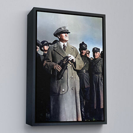 Altın Çerçeveli Atatürk Portre Tablosu Mustafa Kemal Atatürk Dikdörtgen Dekoratif Kanvas Tablo