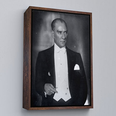 Altın Çerçeveli Atatürk Portre Tablosu Mustafa Kemal Atatürk Dikdörtgen Dekoratif Kanvas Tablo