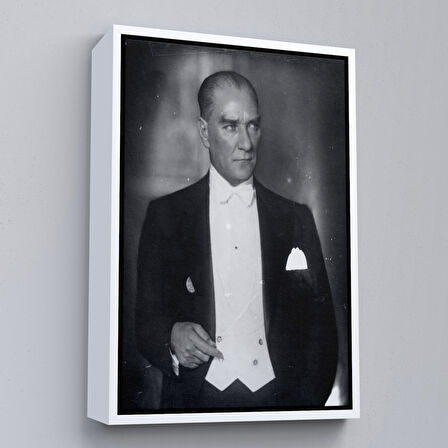 Altın Çerçeveli Atatürk Portre Tablosu Mustafa Kemal Atatürk Dikdörtgen Dekoratif Kanvas Tablo