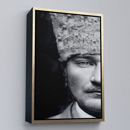 Altın Çerçeveli Atatürk Portre Tablosu Mustafa Kemal Atatürk Dikdörtgen Dekoratif Kanvas Tablo