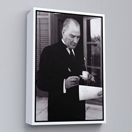 Siyah Çerçeveli Atatürk Portre Tablosu Mustafa Kemal Atatürk Dikdörtgen Dekoratif Kanvas Tablo
