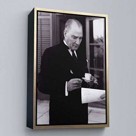 Siyah Çerçeveli Atatürk Portre Tablosu Mustafa Kemal Atatürk Dikdörtgen Dekoratif Kanvas Tablo