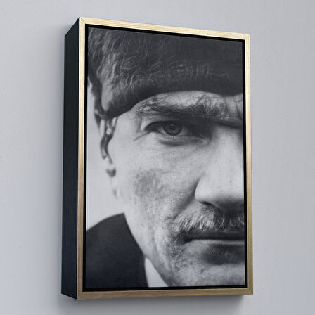 Beyaz Çerçeveli Atatürk Portre Tablosu Mustafa Kemal Atatürk Dikdörtgen Dekoratif Kanvas Tablo