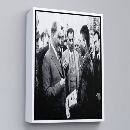 Altın Çerçeveli Atatürk Portre Tablosu Mustafa Kemal Atatürk Dikdörtgen Dekoratif Kanvas Tablo