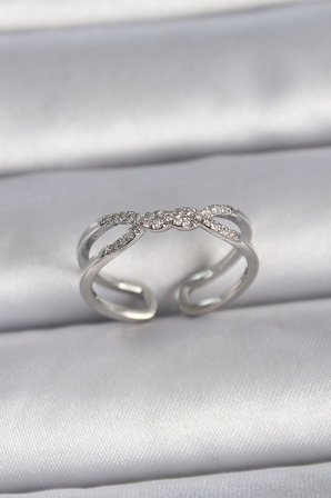 Pirinç Gümüş Renk Ayarlanabilir Zirkon Taşlı Sarmal Model Kadın Yüzük 5886