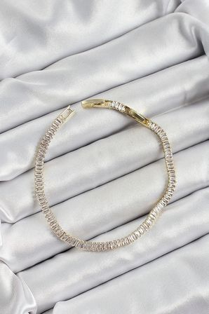 Pirinç Zirkon Taşlı İnce Su Yolu Model Gold Renk Kadın Bileklik 5886