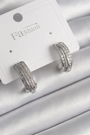 Pirinç Gümüş Renk Zirkon Taşlı Yarım Halka Model Kadın Küpe 5886