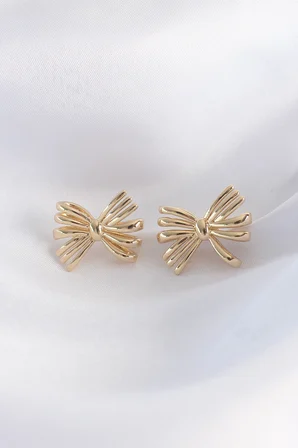 Pirinç Gold Renk Fiyonk Küpe 5886