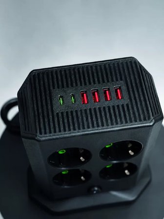 Dikey Priz Kulesi 8 AC Priz 4 USB 2 Type-C Çocuk Korumalı Güç Dağıtıcı