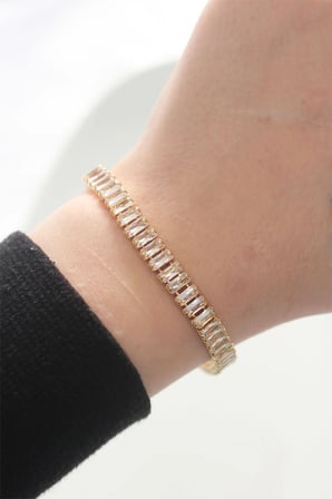 Pirinç Zirkon Taşlı Gold Renk Su Yolu Bileklik 5886
