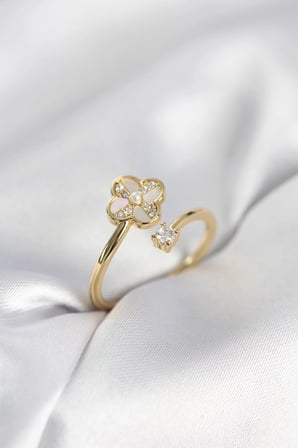 Gold Renk Zirkon Taşlı Yonca Model Kadın Yüzük 5886