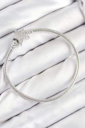 Pirinç Charm Zirkon Taşlı Yıldız Model Gümüş Renk Kadın Bileklik 5886