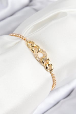 Pirinç Zirkon Taşlı Zincir Model Gold Renk Asansörlü Kadın Bileklik 5886