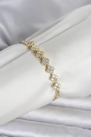 Pirinç Gold Renk Yonca Model Zirkon Taşlı Kadın Bileklik 5886
