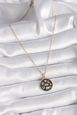 316L Çelik Gold Renk Siyah Şans Kolyesi 5886