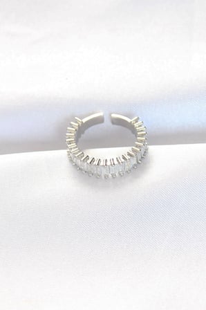 Sıralı Baget Taşlı Silver Renk Ayarlanabilir Yüzük 5886
