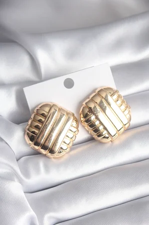 Pirinç Gold Renk İşleme Detay Kadın Küpe 5886