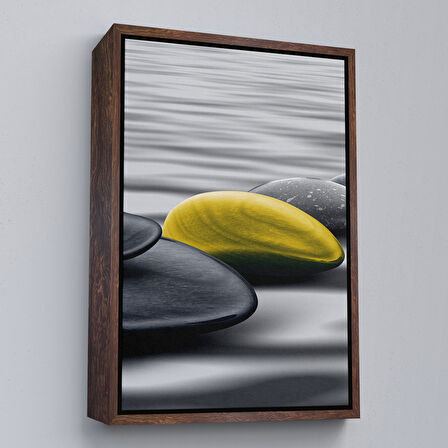 Altın Çerçeveli Sudaki Soyut Taşlar Tablosu