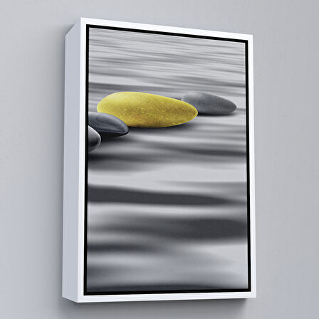 Siyah Çerçeveli Sudaki Soyut Taşlar Tablosu