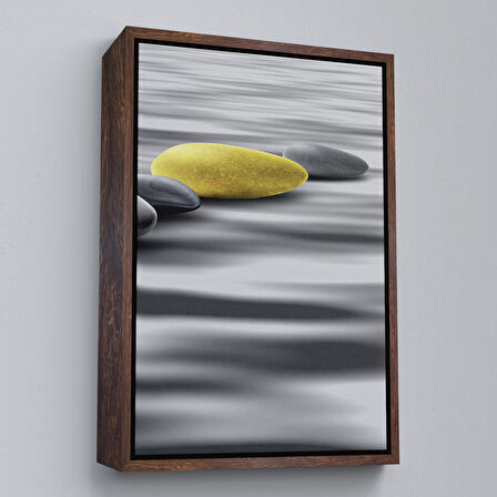 Siyah Çerçeveli Sudaki Soyut Taşlar Tablosu