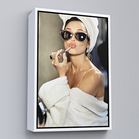 Altın Çerçeveli Audrey Hepburn Kanvas Tablo