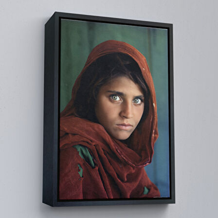 Siyah Çerçeveli Afgan Kızı Ünlü Fotoğrafçı Steve Mccurry National Geographic Kanvas Tablo