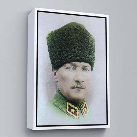 Altın Çerçeveli Atatürk Portre Tablosu Mustafa Kemal Atatürk Dikdörtgen Dekoratif Kanvas Tablo