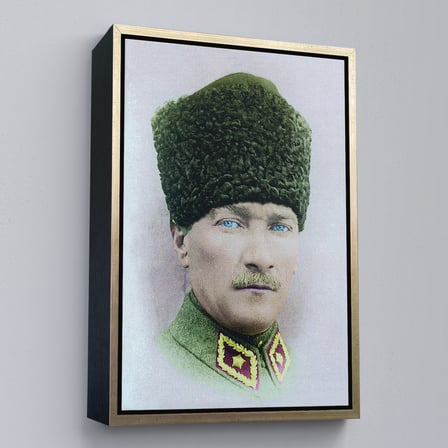Kahverengi Çerçeveli Atatürk Portre Tablosu Mustafa Kemal Atatürk Dikdörtgen Dekoratif Kanvas Tablo