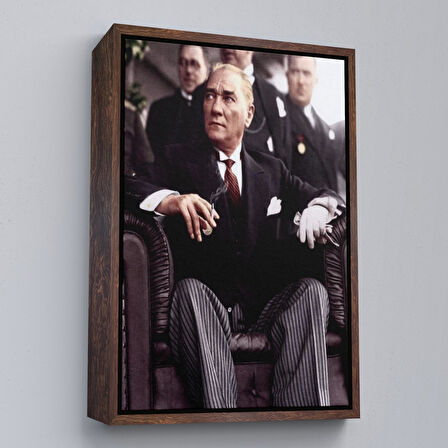 Siyah Çerçeveli Atatürk Portre Tablosu Mustafa Kemal Atatürk Dikdörtgen Dekoratif Kanvas Tablo