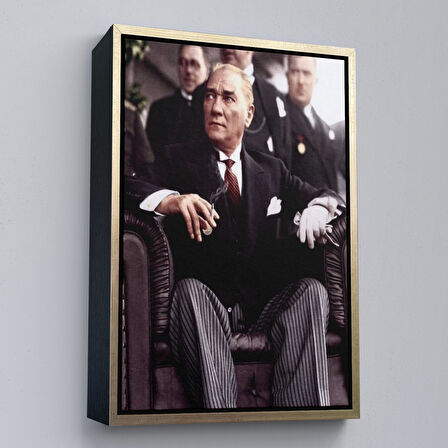 Siyah Çerçeveli Atatürk Portre Tablosu Mustafa Kemal Atatürk Dikdörtgen Dekoratif Kanvas Tablo