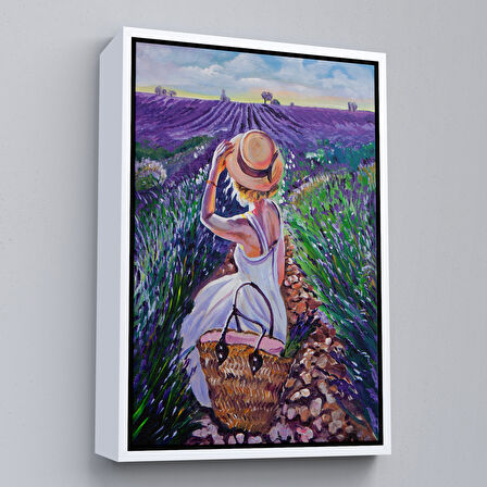 Beyaz Çerçeveli Mor Lavanta Tarkasındaki Kadın Tablosu