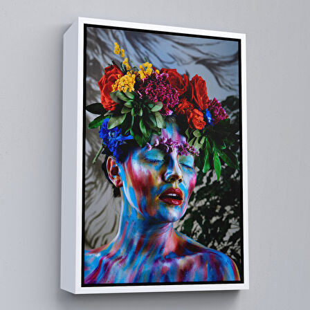 Siyah Çerçeveli Çiçek Taçlı Kız Duvar Tablosu