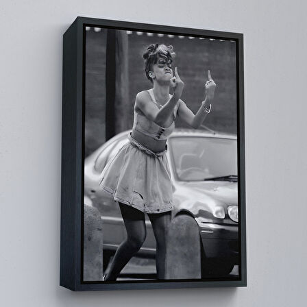 Kahverengi Çerçeveli Beyonce Umrumda Değil Haraketi Duvar Tablosu